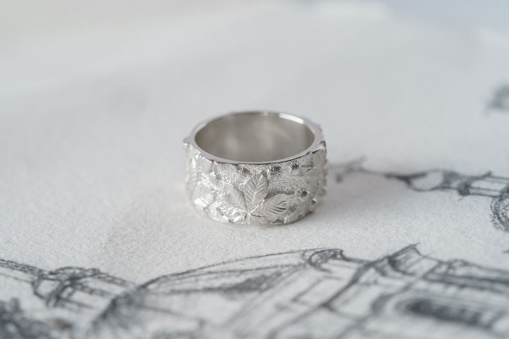 Ring "Chestnuts" light (10 mm)
