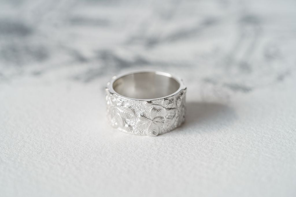 Ring "Chestnuts" light (10 mm)