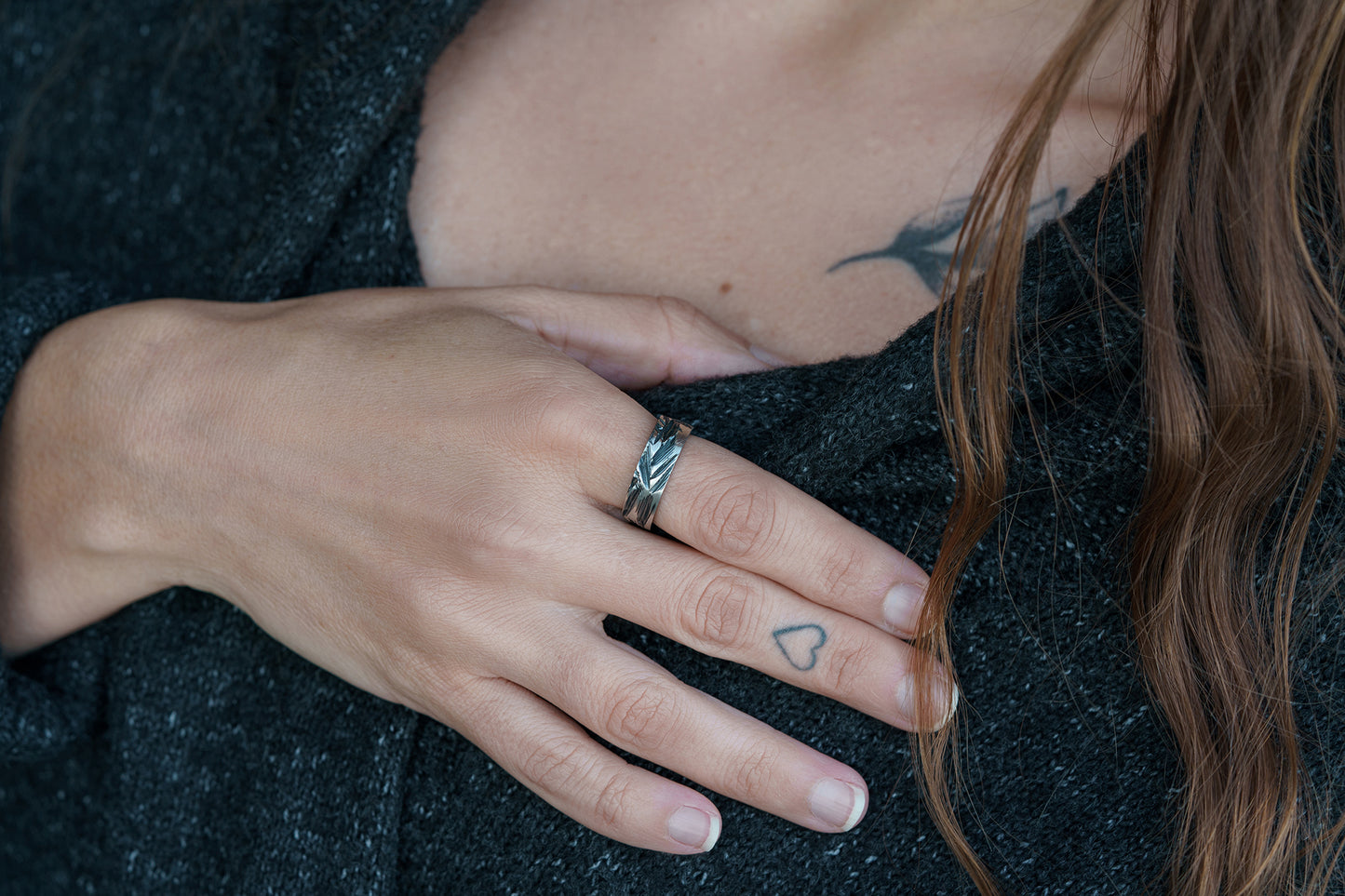 Ring "Crushed ice" blackened (5 mm)