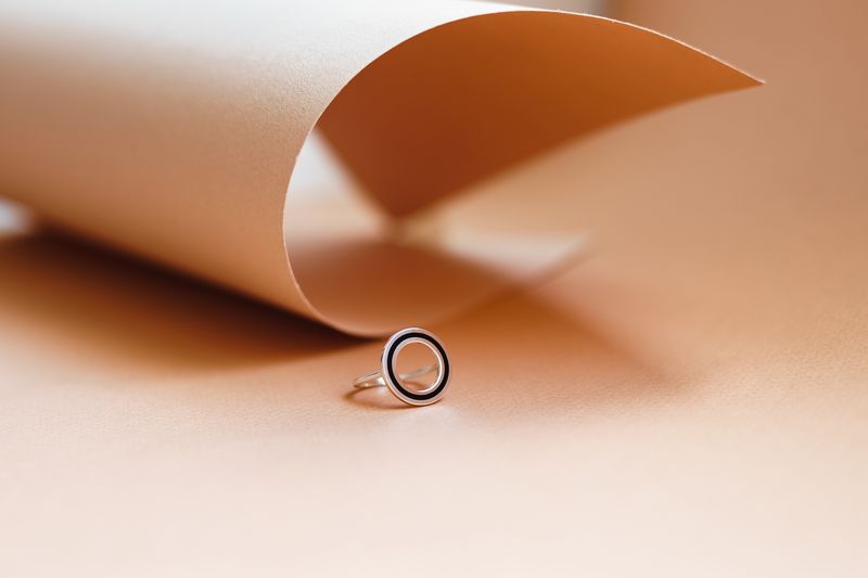 Ring "Cyclicity" with black enamel