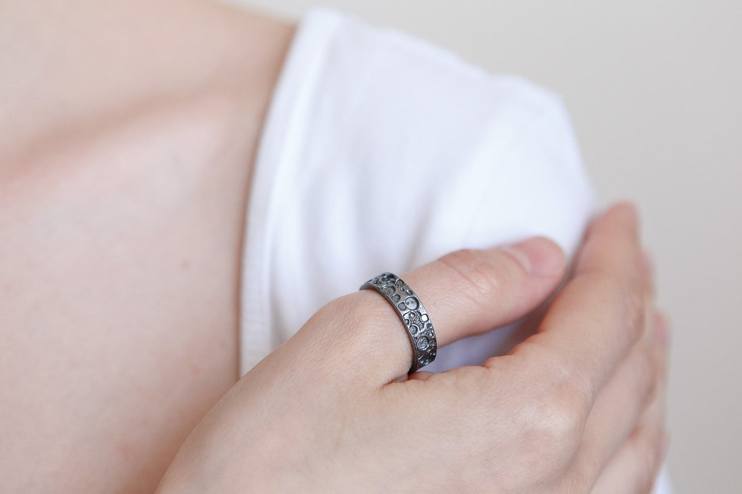 Ring "Dark moon" (5 mm) (texture 1)