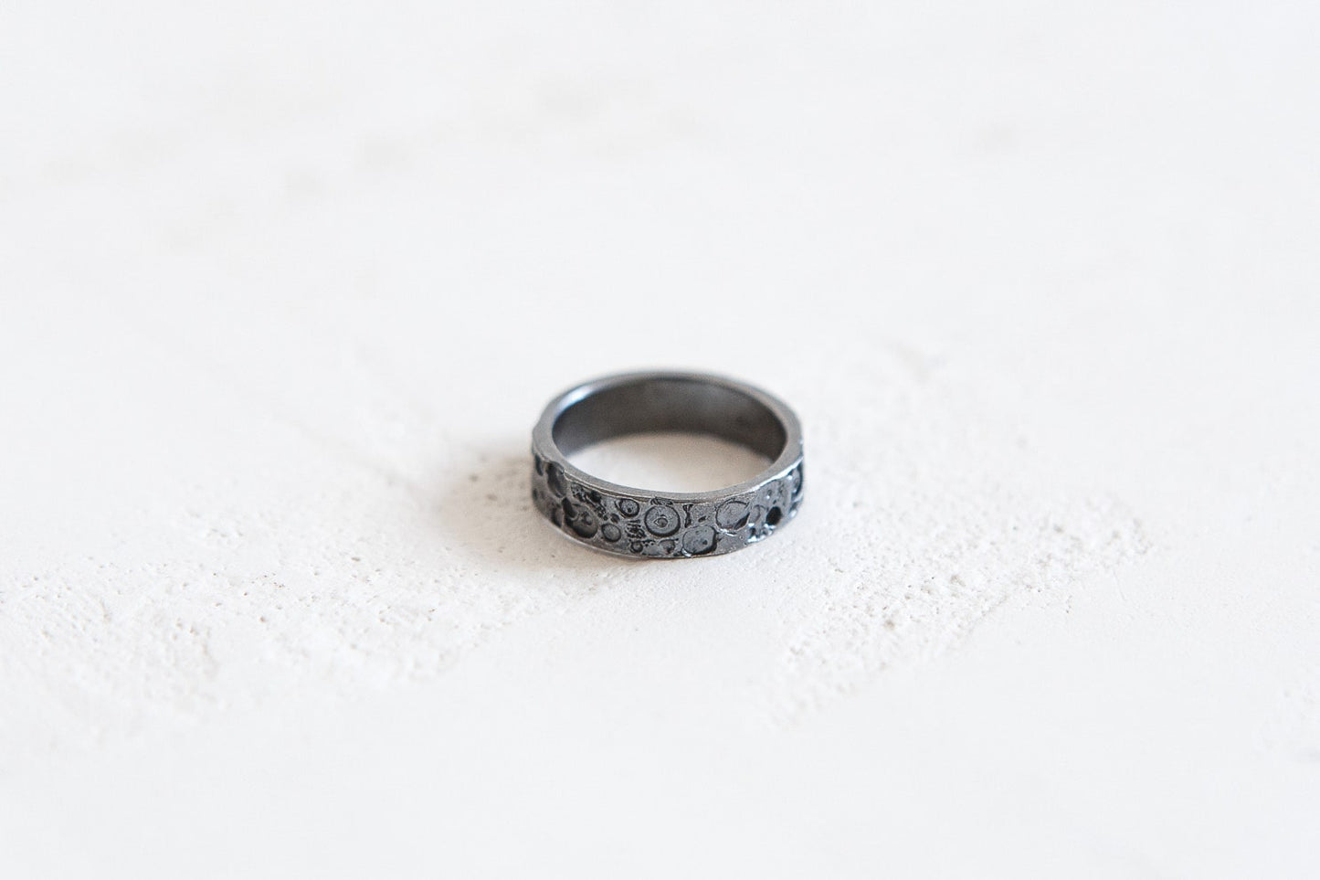 Ring "Dark moon" (5 mm) (texture 1)