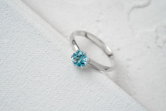 Ring "Dreams" (5 mm gemstone; model 2)
