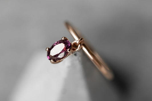 Ring "Elegance" (gemstone 4*6 mm)
