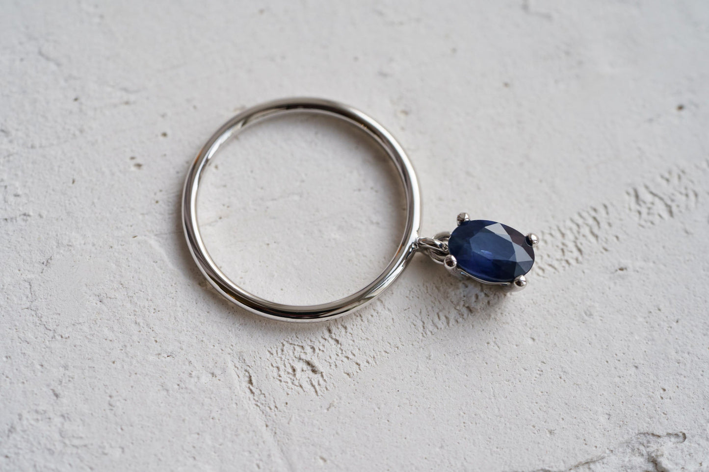Ring "Elegance" (gemstone 4*6 mm)