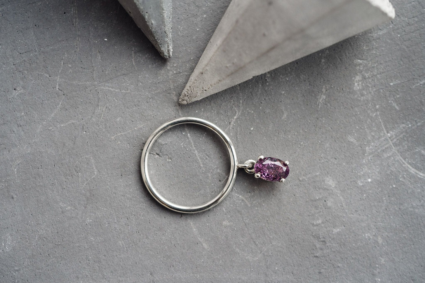 Ring "Elegance" (gemstone 4*6 mm)