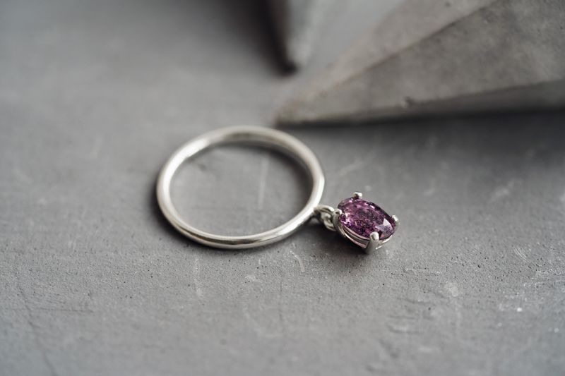 Ring "Elegance" (gemstone 4*6 mm)