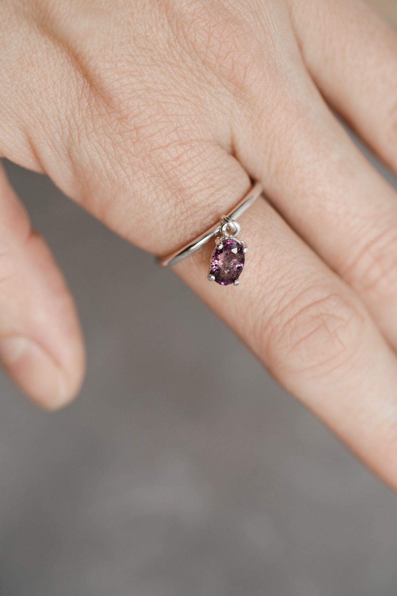 Ring "Elegance" (gemstone 4*6 mm)