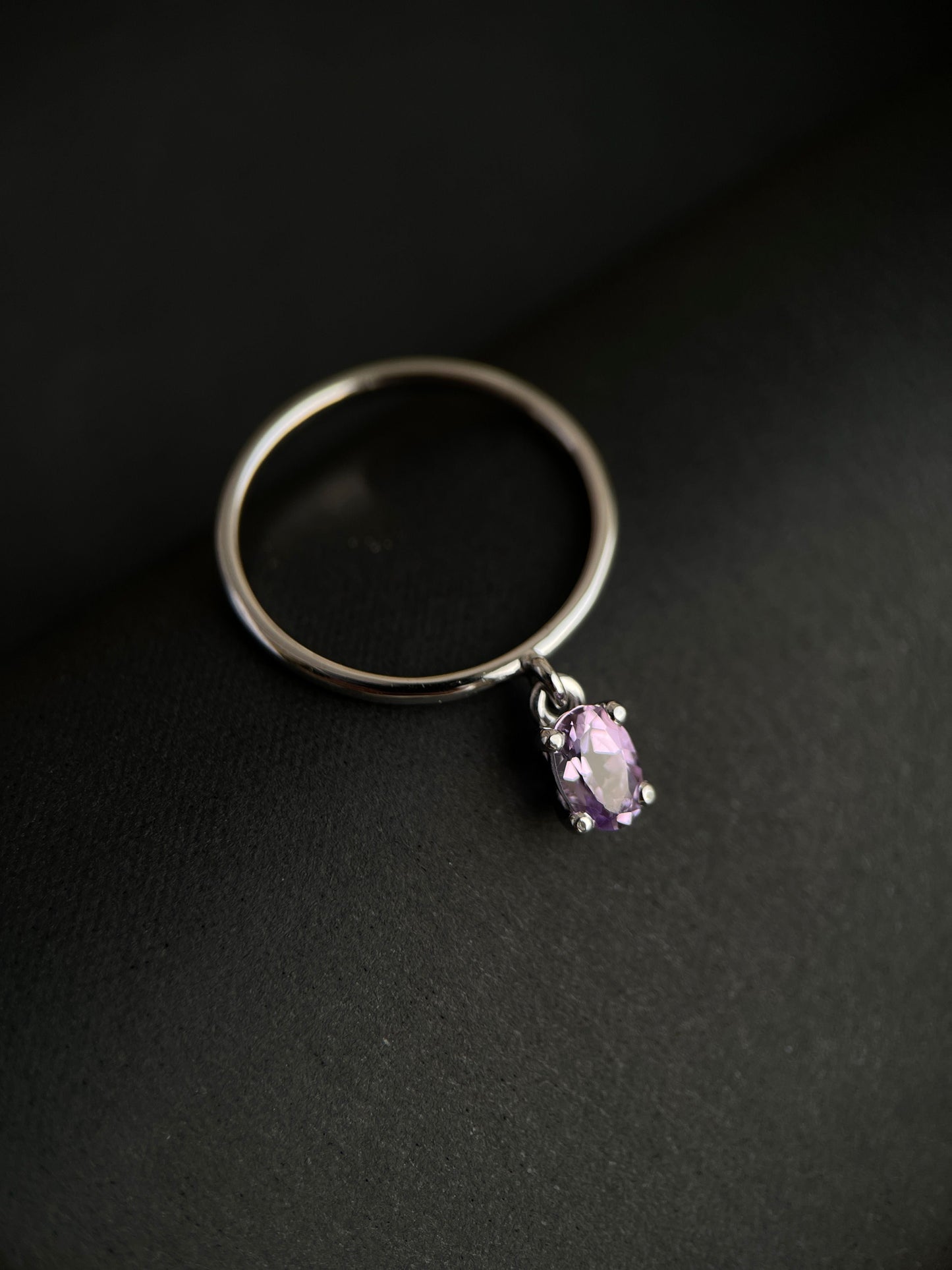 Ring "Elegance" (gemstone 4*6 mm)