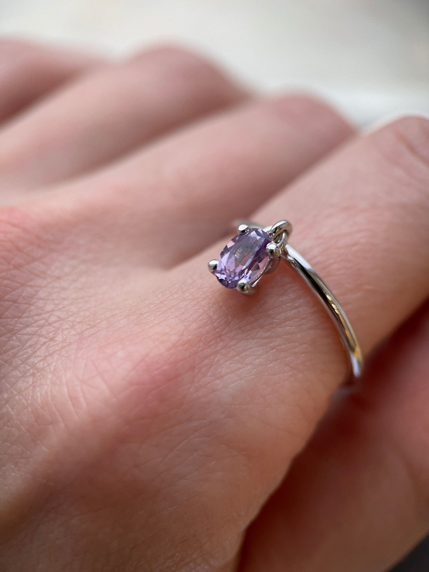 Ring "Elegance" (gemstone 4*6 mm)
