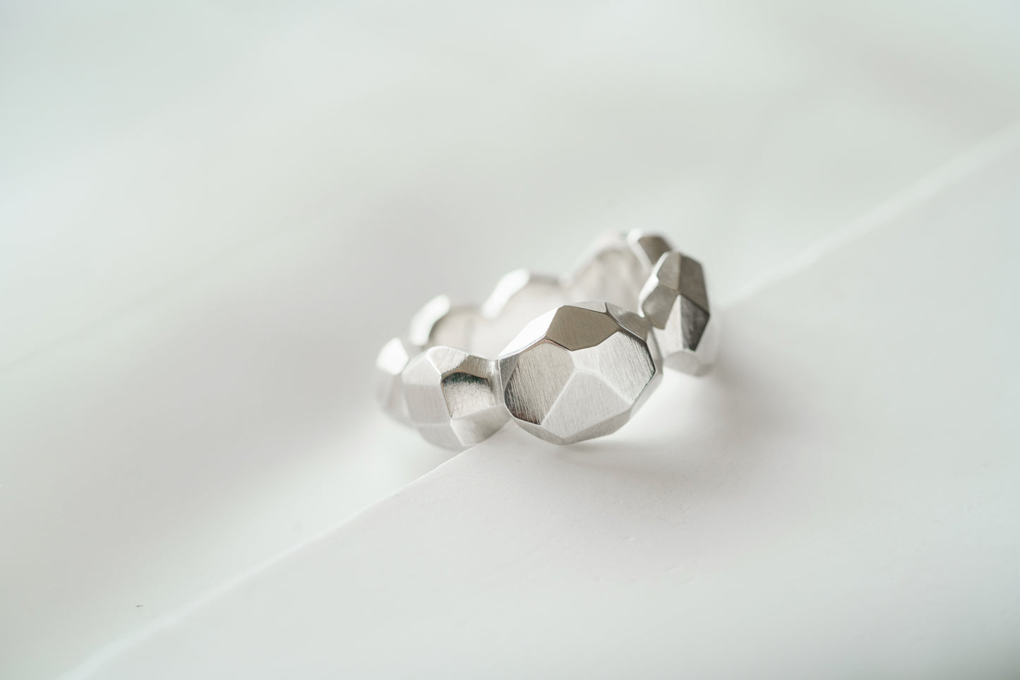 Ring "Faceted balls" massive