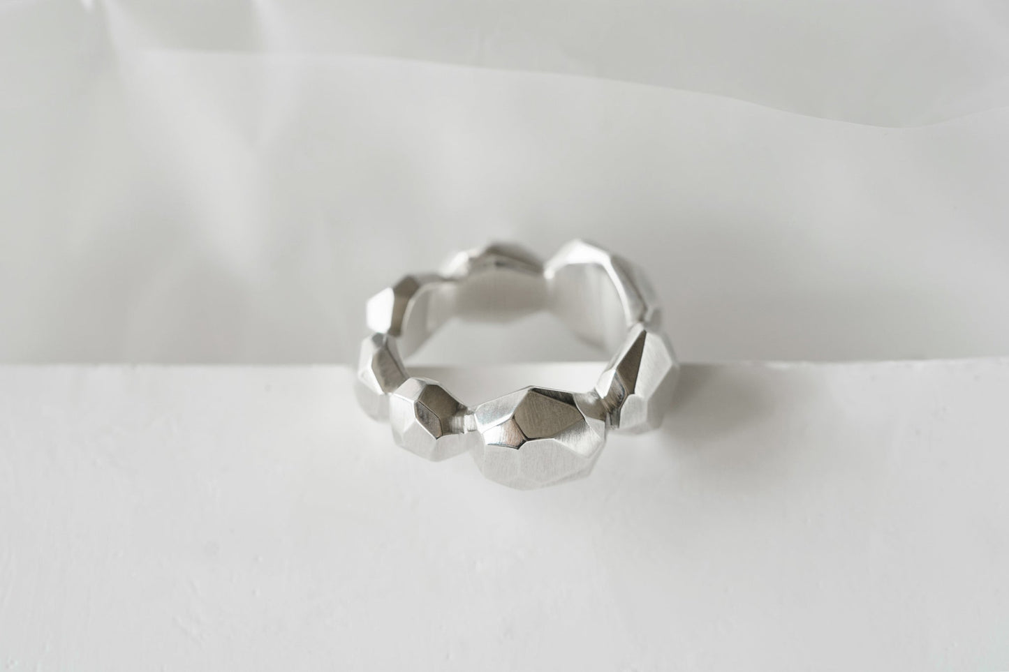 Ring "Faceted balls" massive
