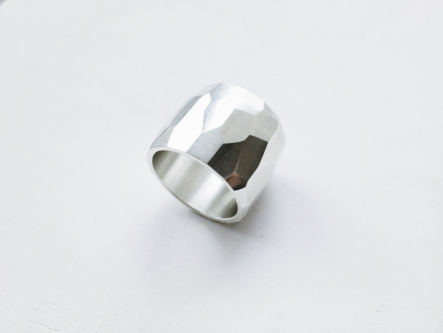 Wide ring "Facets" (15 mm)