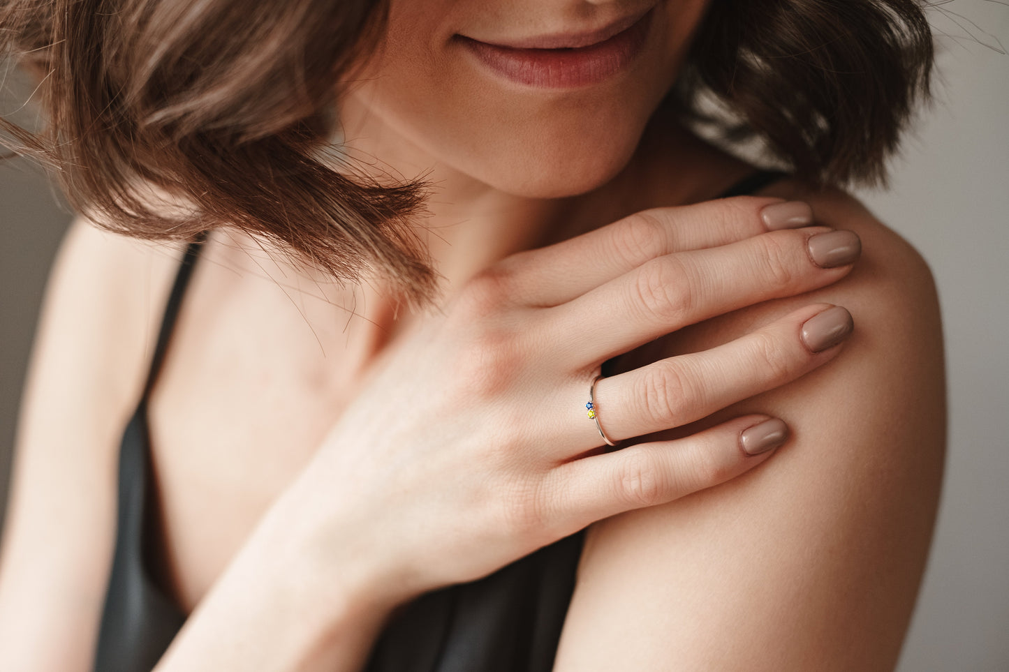 Ring "Sophisticated Country" (horizontal arrangement of stones)