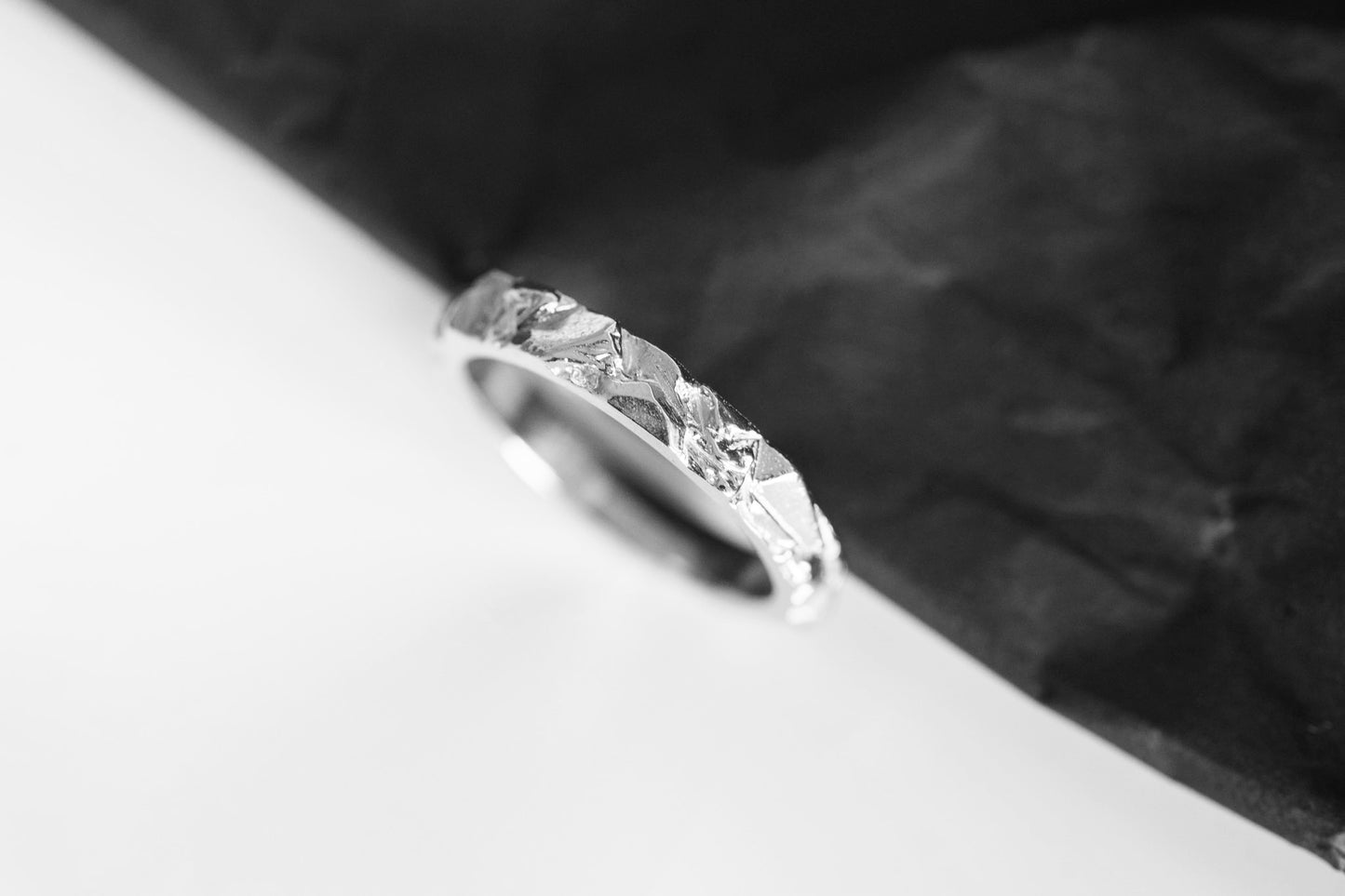 Ring "Granite rock" light (3 mm)