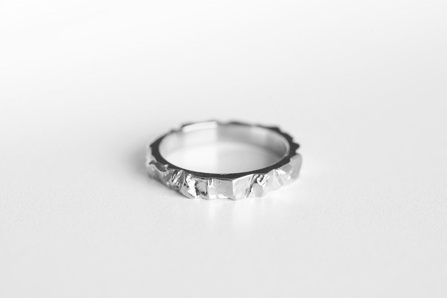 Ring "Granite rock" light (3 mm)