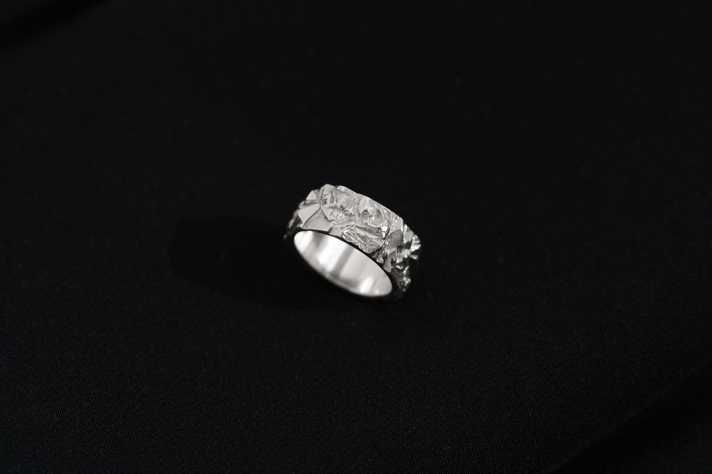 Ring "Granite rock" light (8 mm)