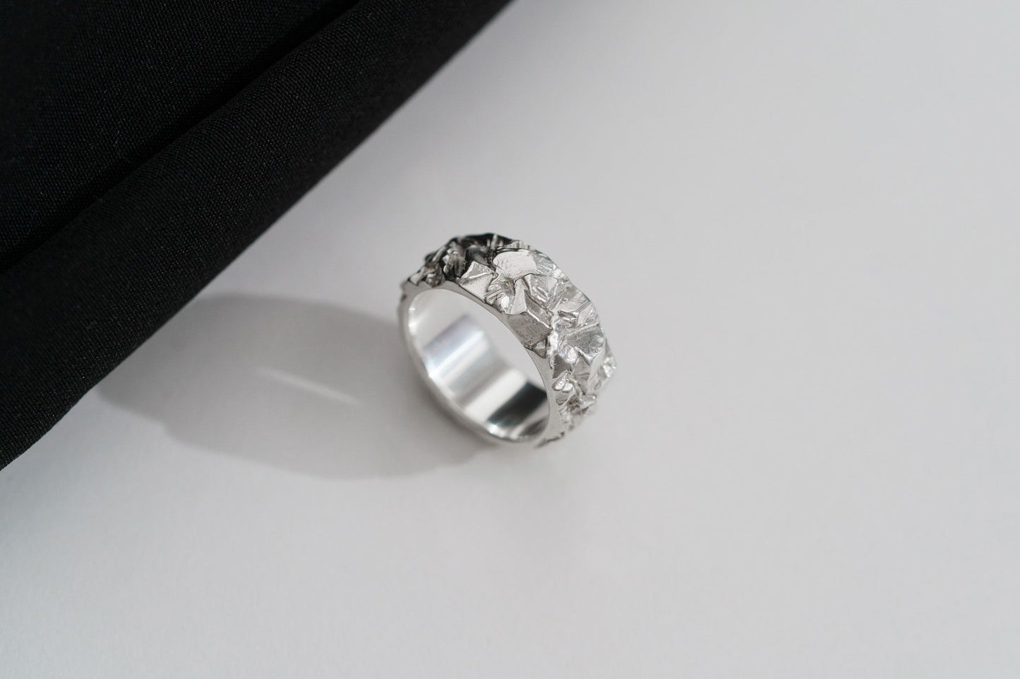 Ring "Granite rock" light (8 mm)