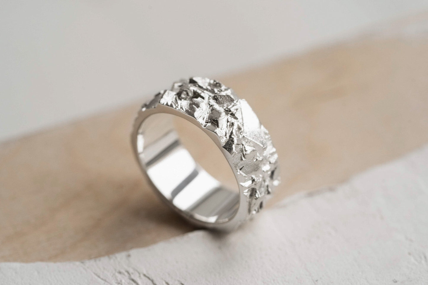 Ring "Granite rock" light (8 mm)