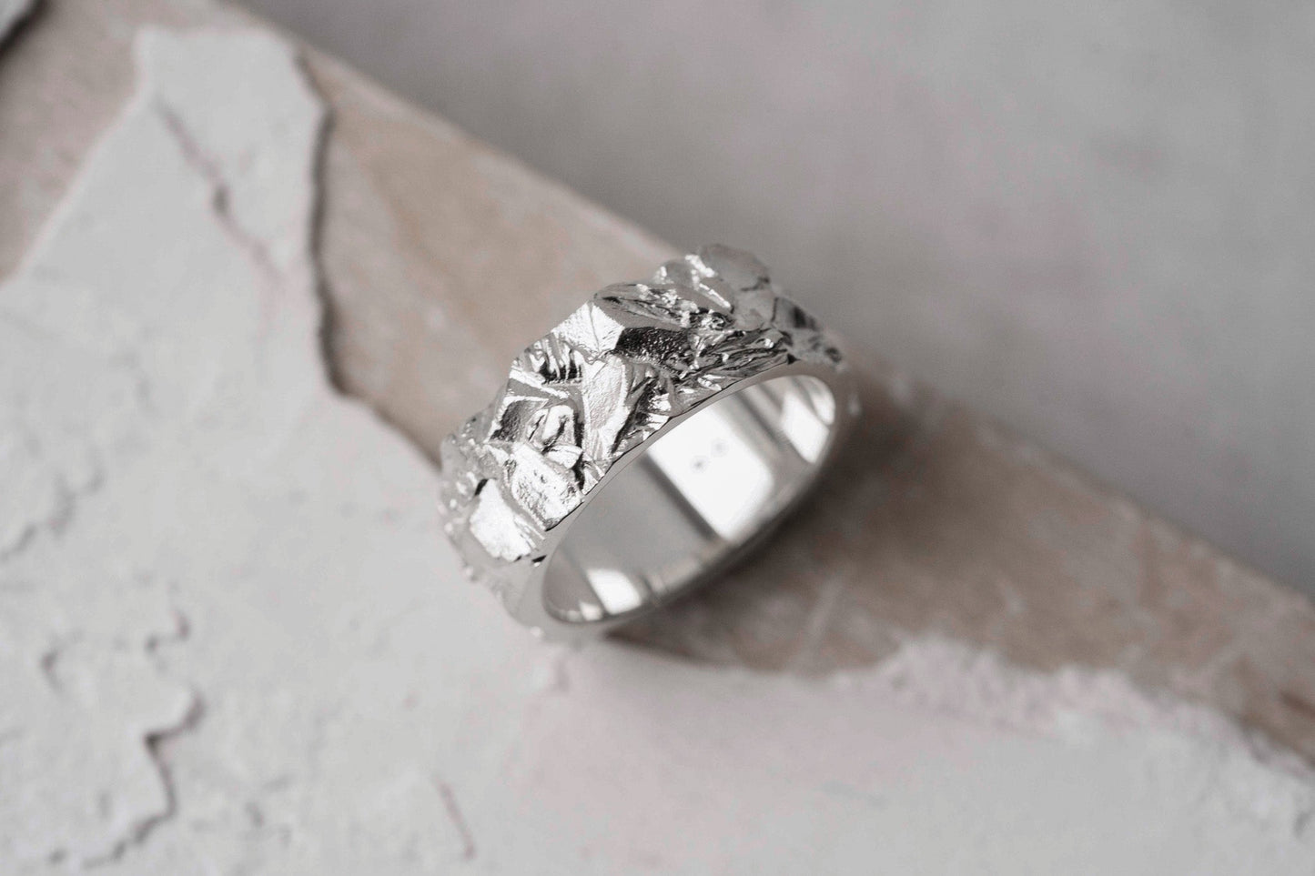 Ring "Granite rock" light (8 mm)