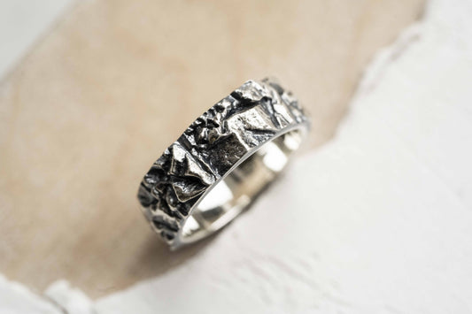 Ring "Granite rock" blackened (7 mm)