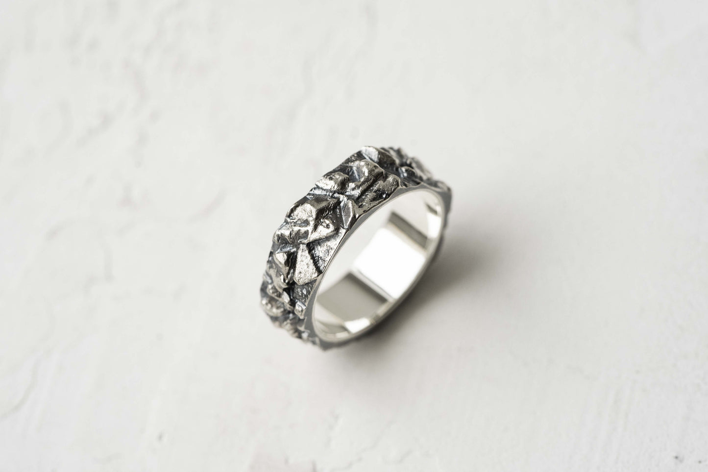 Ring "Granite rock" blackened (7 mm)