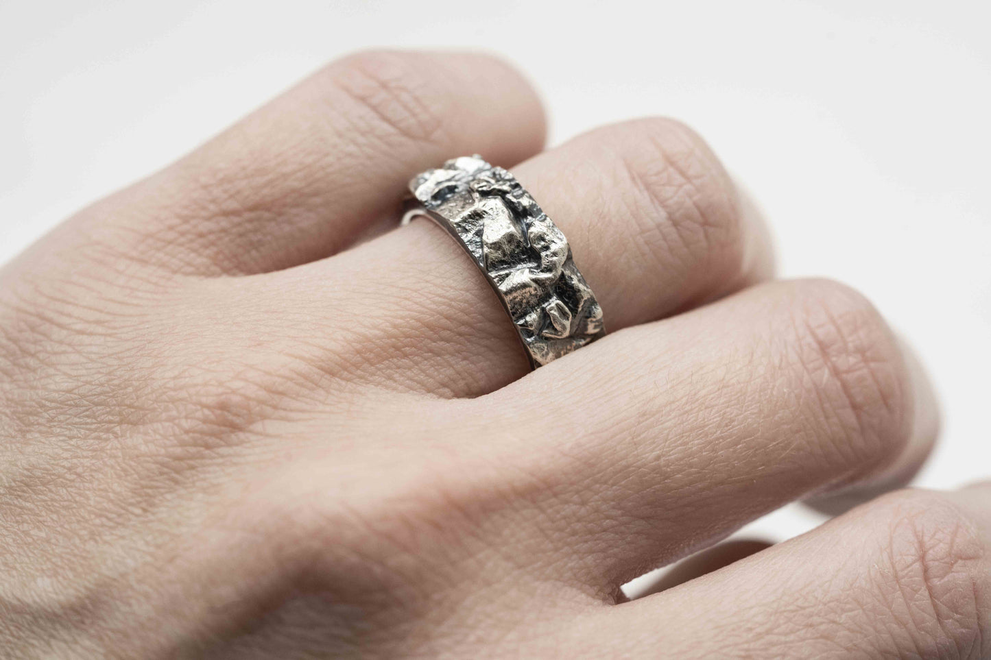 Ring "Granite rock" blackened (7 mm)