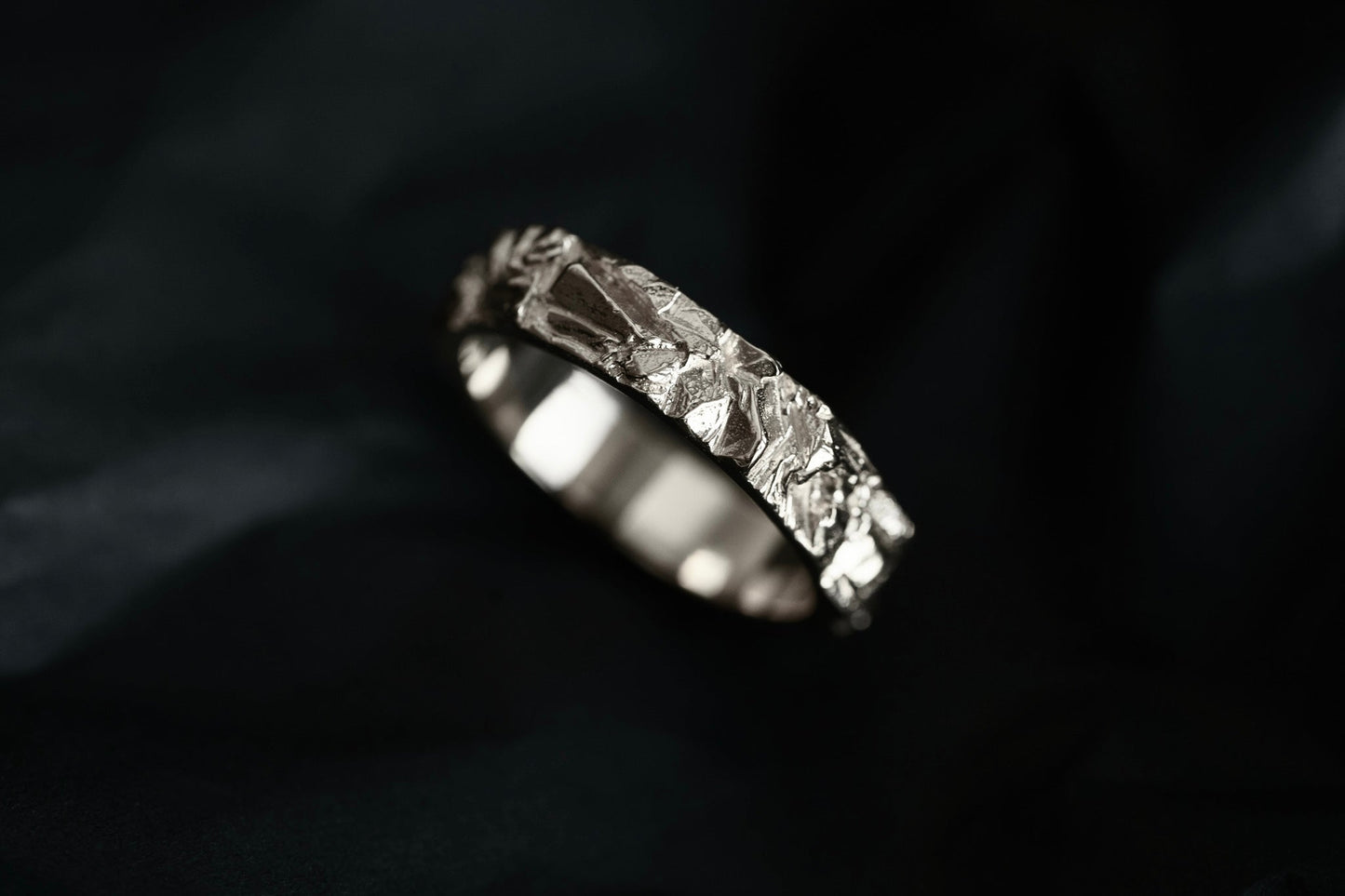 Ring "Granite rock" light (5 mm)