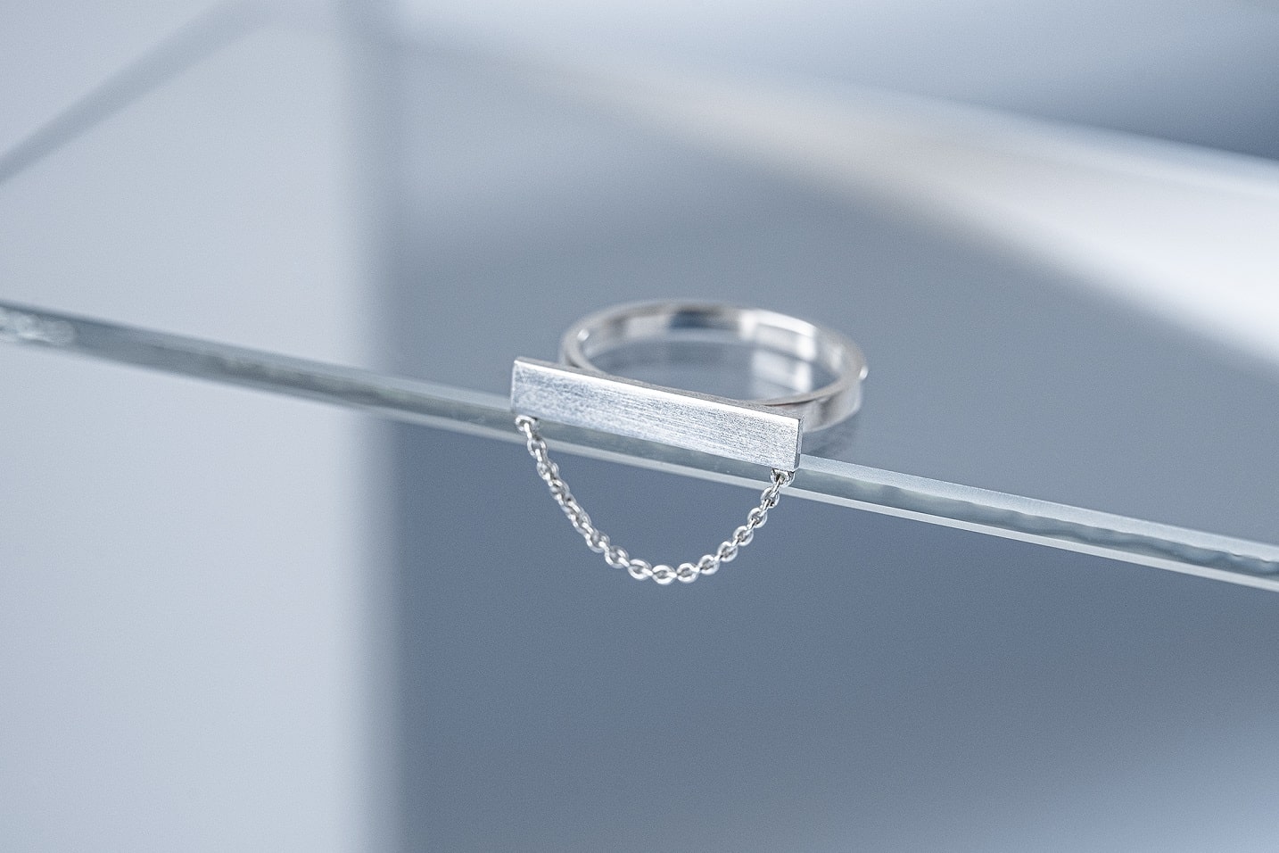 Ring "Legato string"