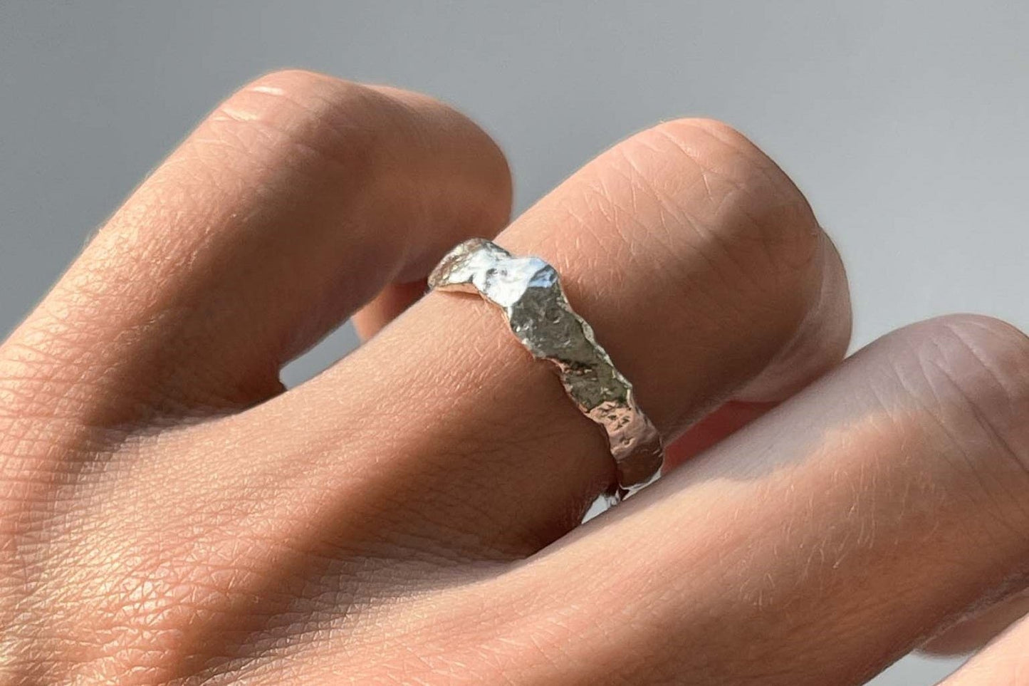 Wedding ring "Light Asteroid" (3 mm)