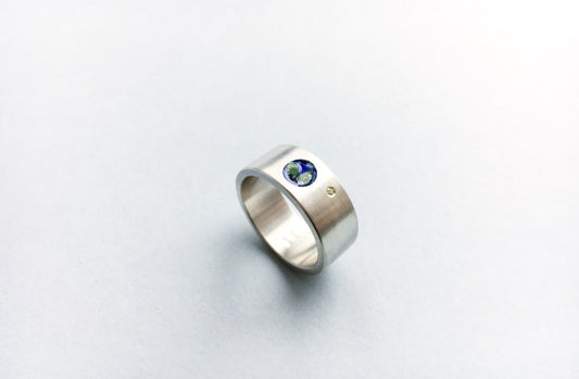 Ring "My Planet" with a gem (8 mm)