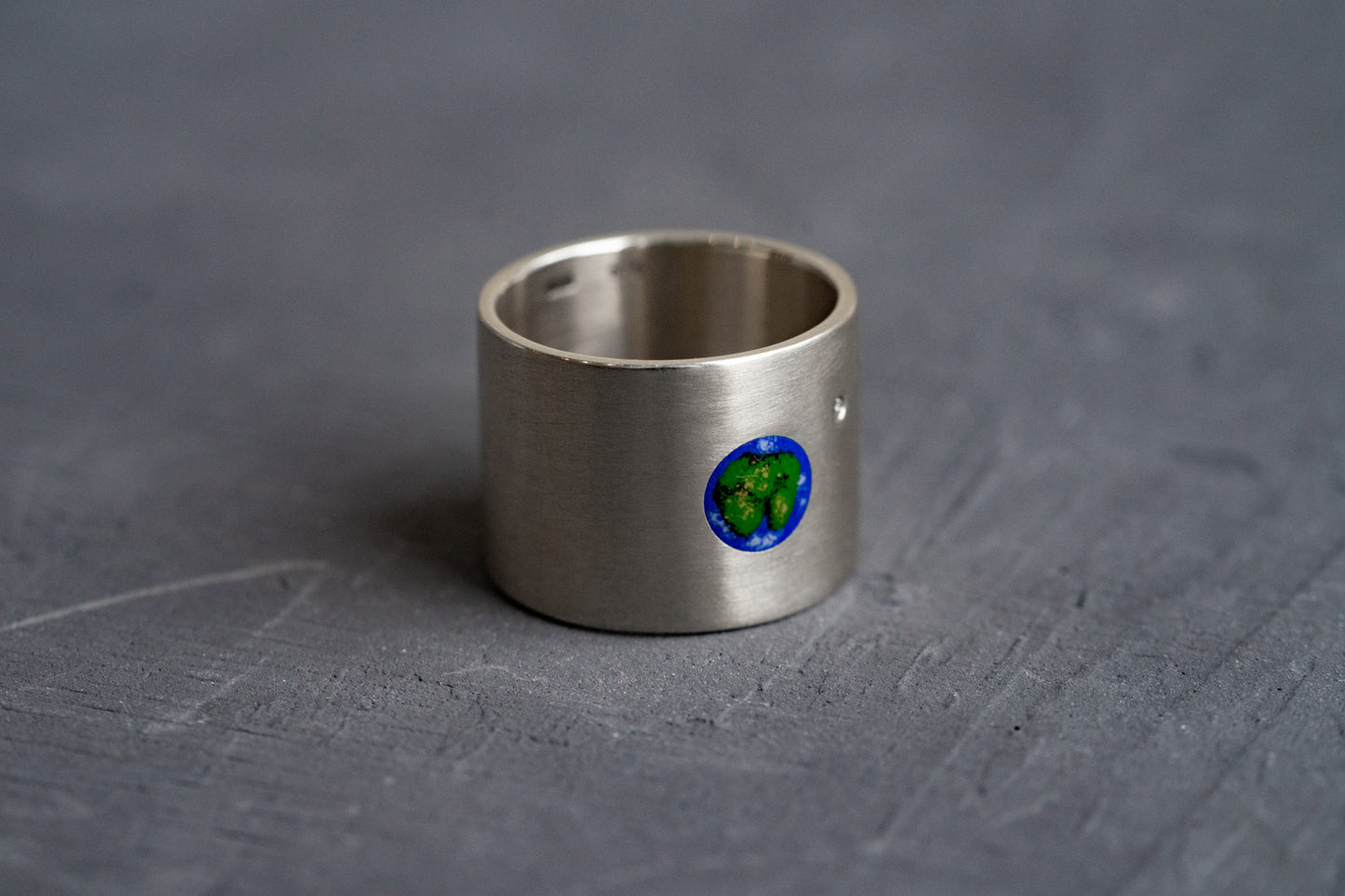 Ring My planet" with a gem (15 mm)