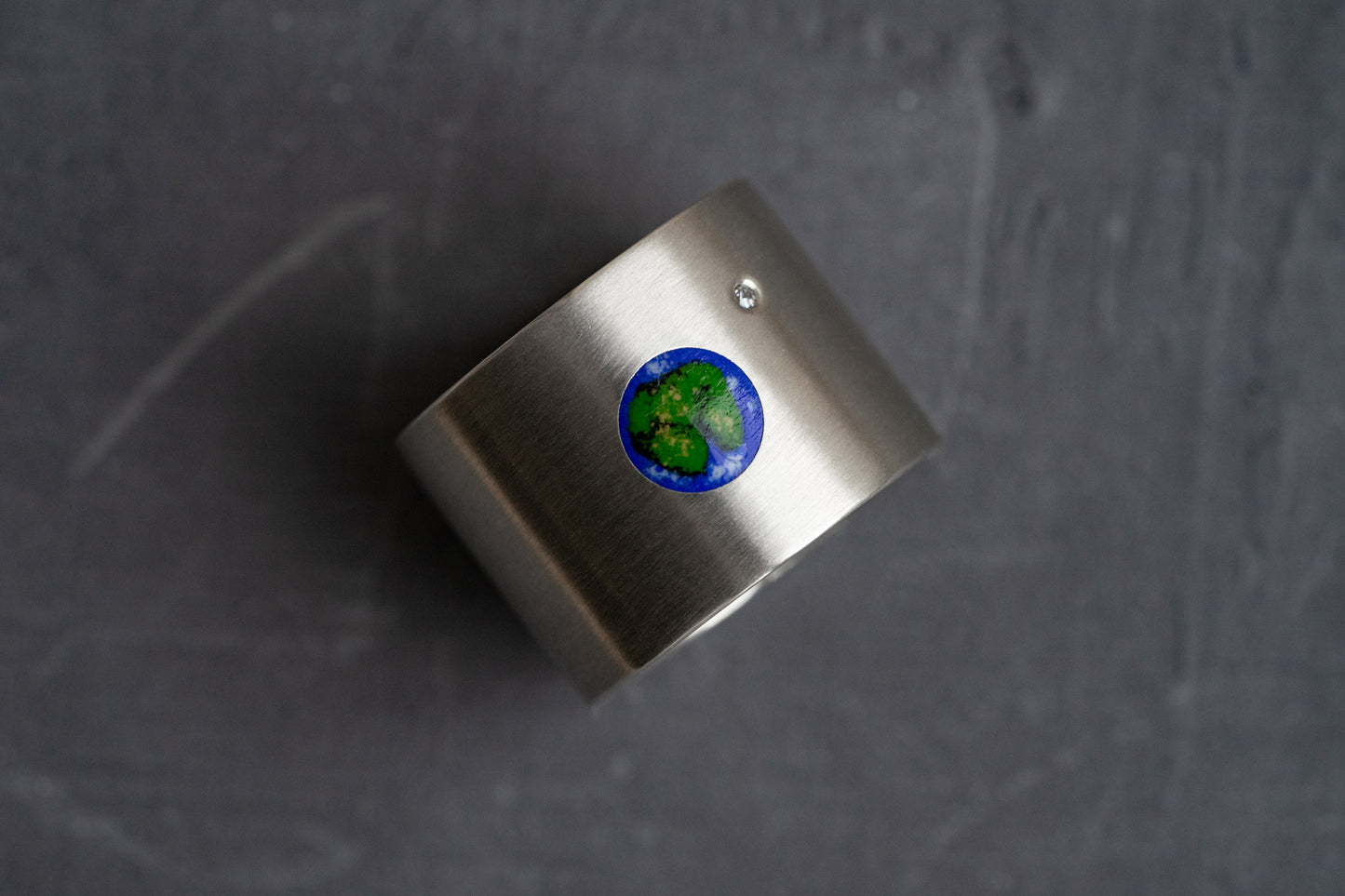 Ring My planet" with a gem (15 mm)