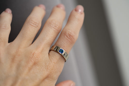 Ring "My Planet" with a gem (5 mm)