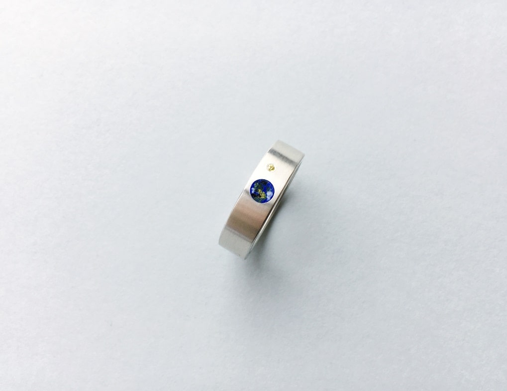 Ring "My planet" with a gem (5 mm)