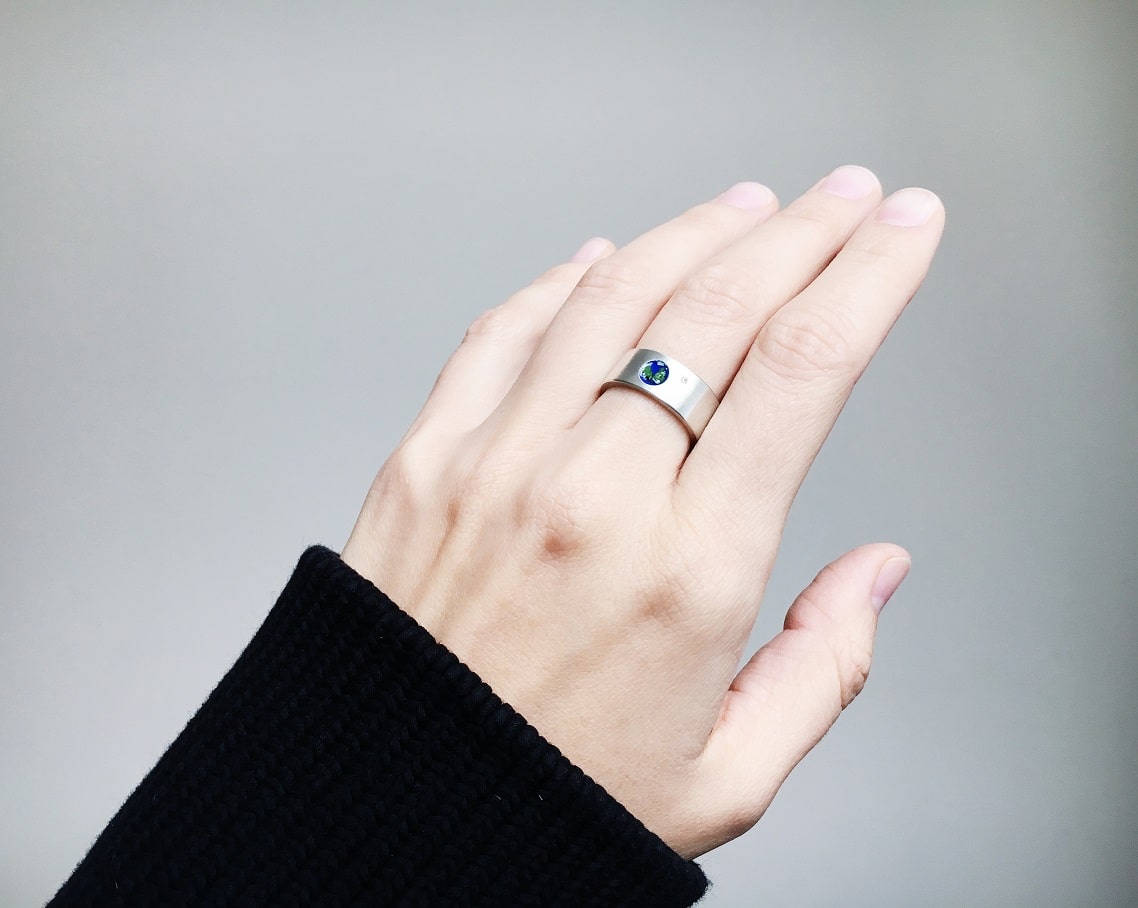 Ring "My planet" with a gem (8 mm)