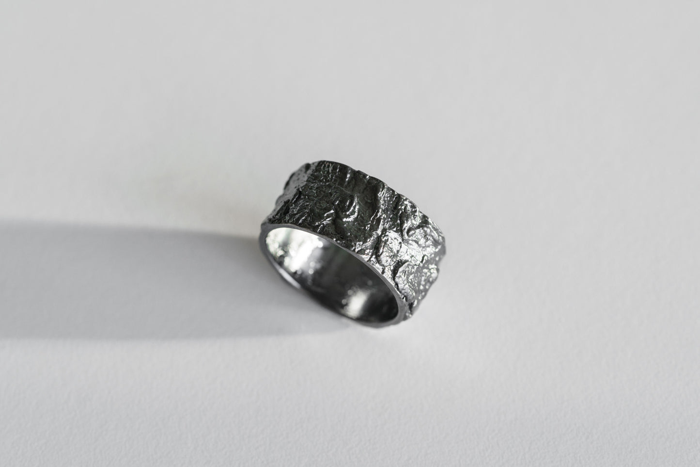 Ring "Oak bark" blackened (10 mm)