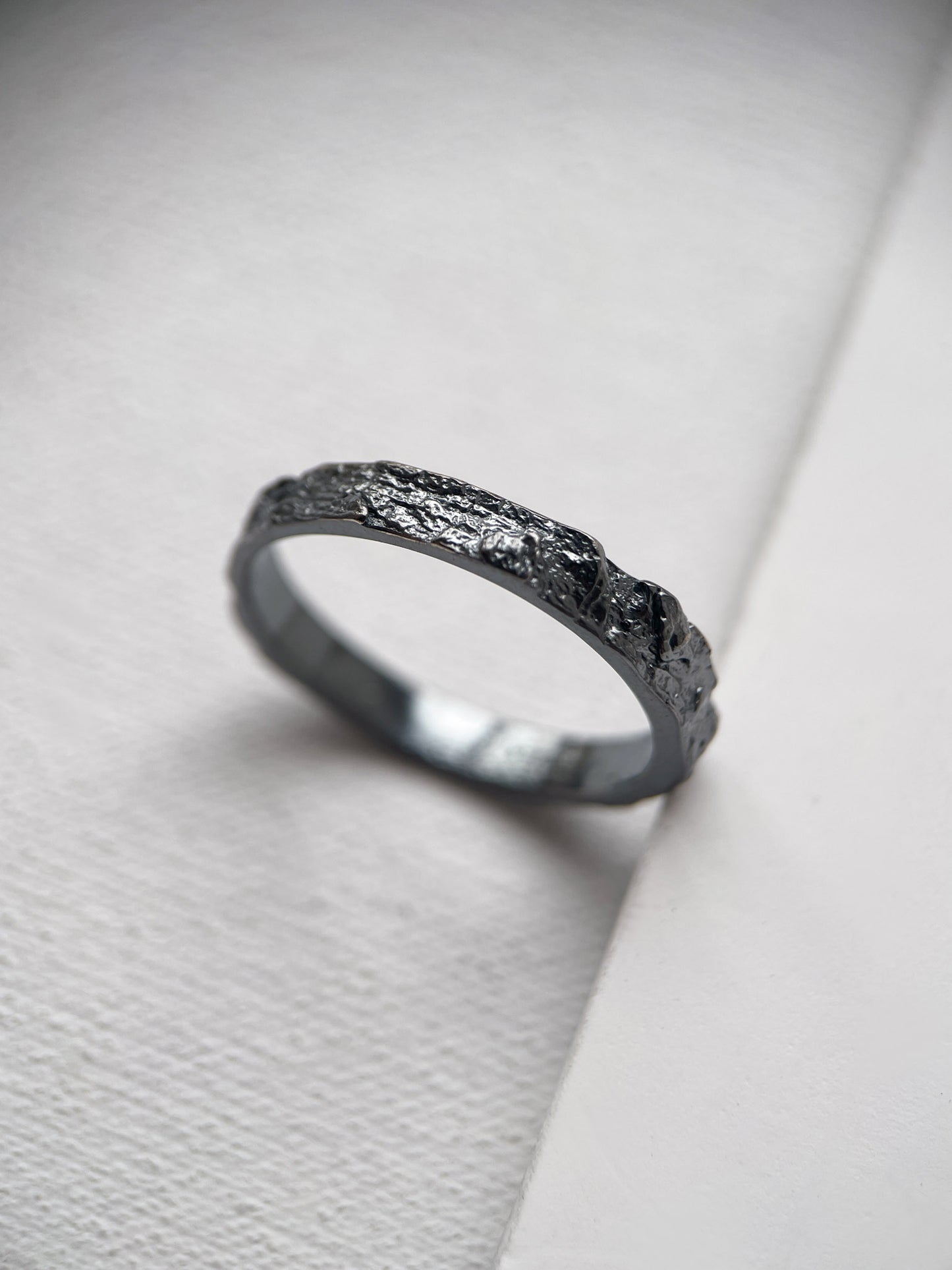 Ring "Oak bark" blackened (3 mm)