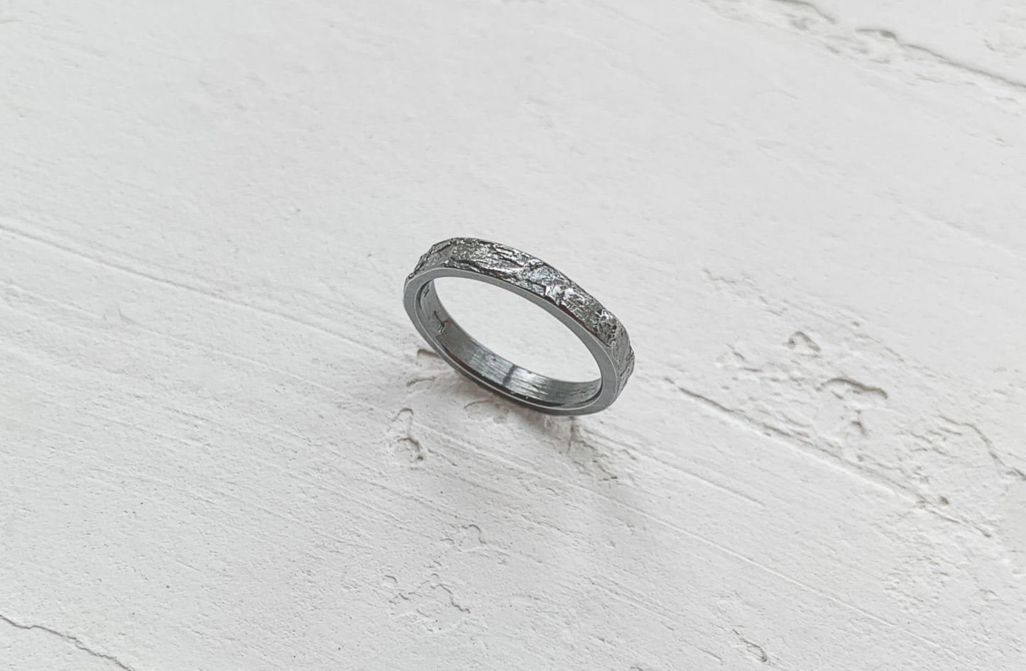 Ring "Oak bark" blackened (3 mm)