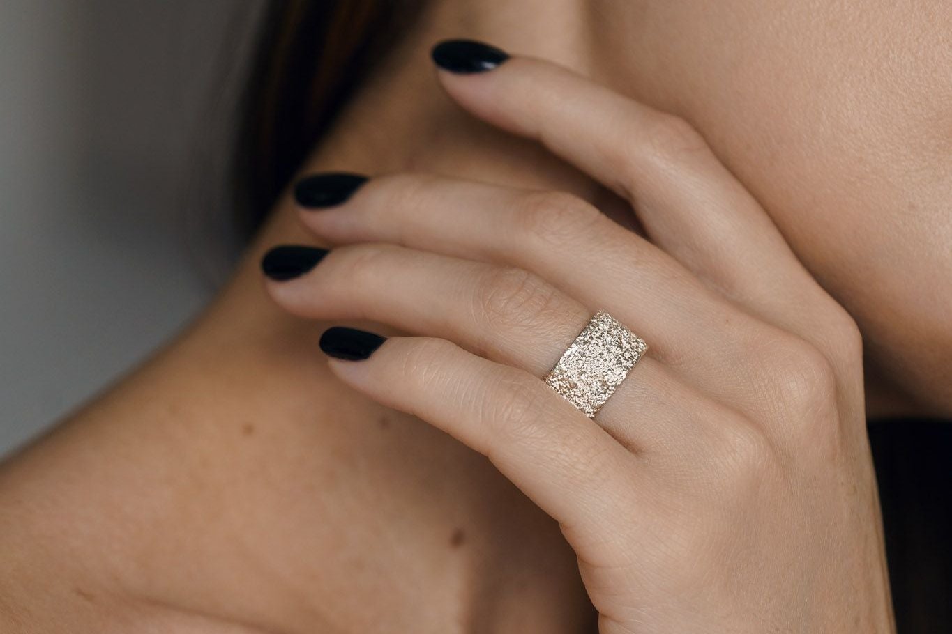 Ring "Sand" light (10 mm)