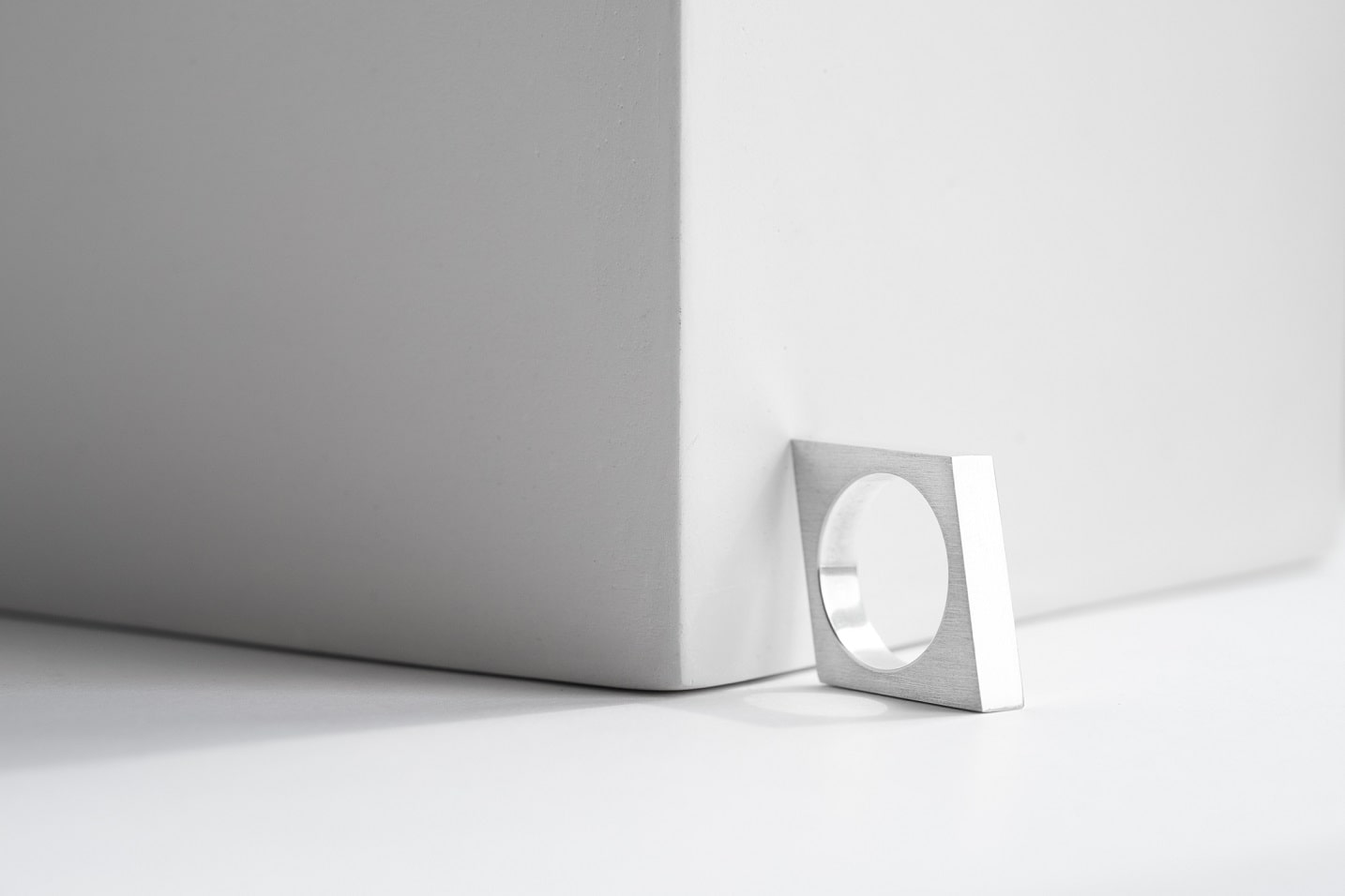 Ring "Rhombus" (5.2 mm Thickness)