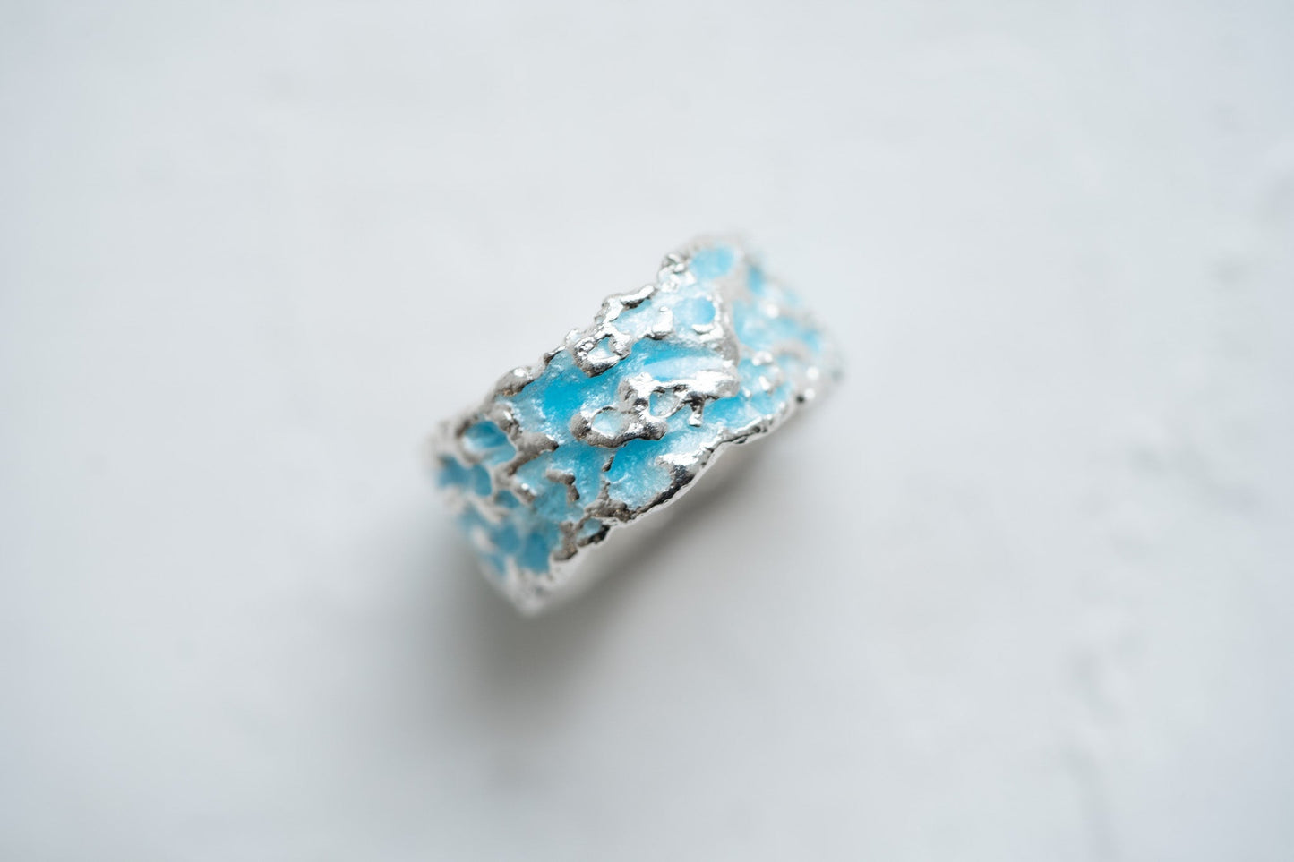 Ring "Water ripple" light blue light (10 mm)