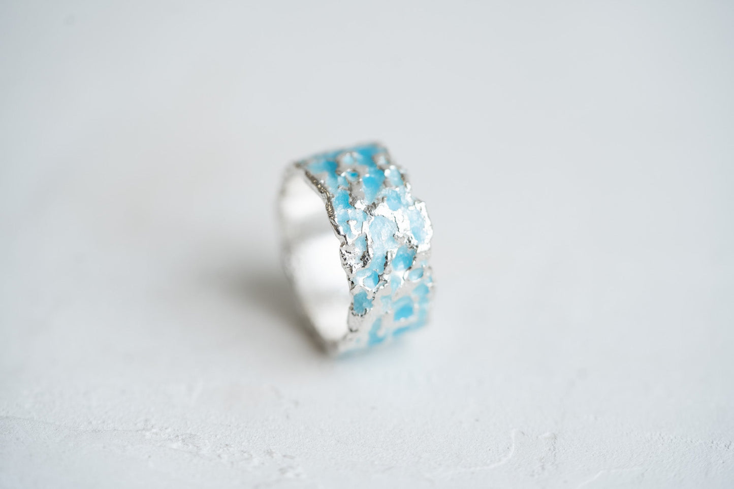 Ring "Water ripple" light blue light (10 mm)