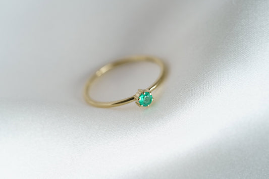 Ring "Dew" (gemstone 3 mm)