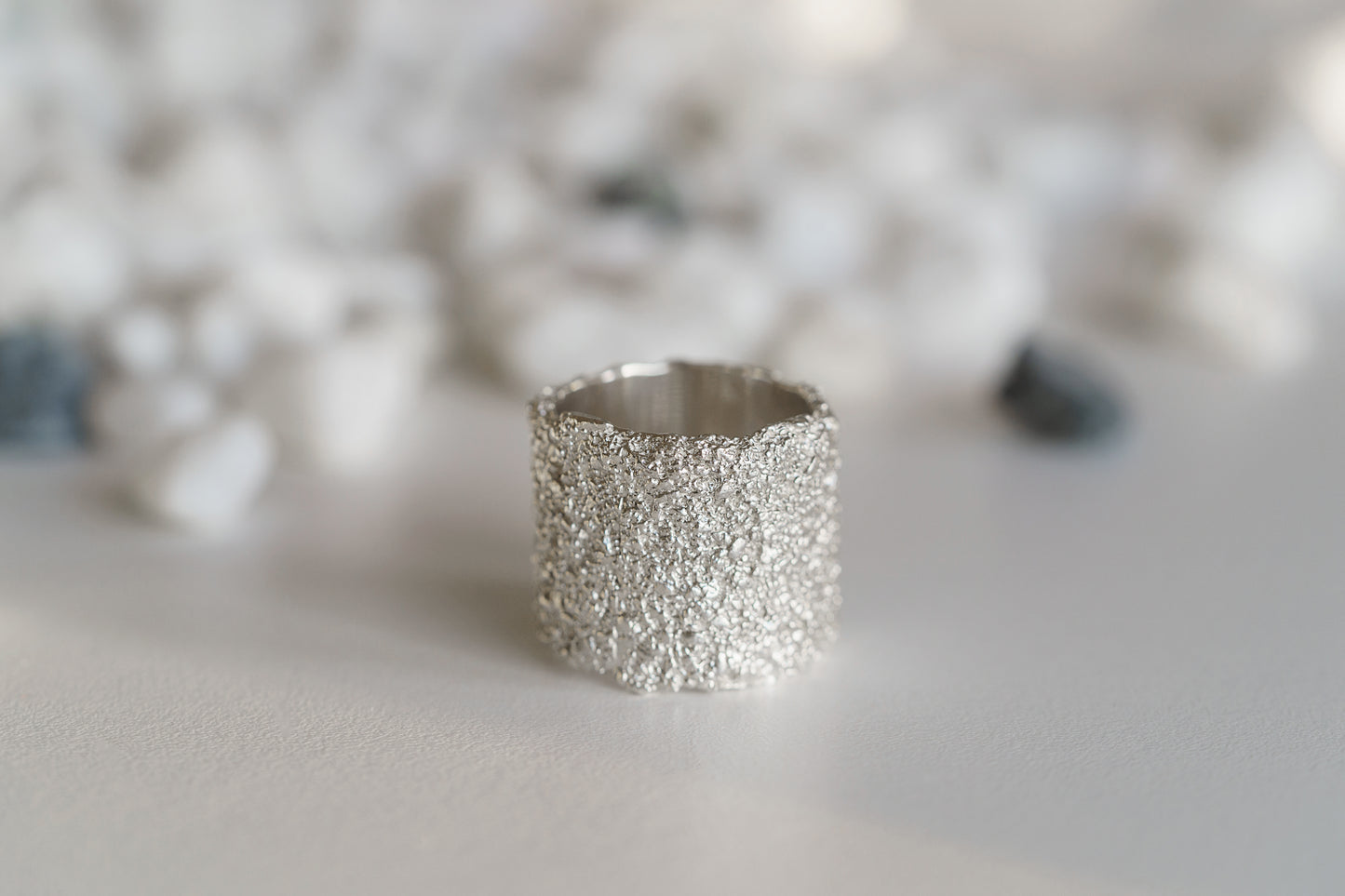 Ring "Sand" light (18 mm)