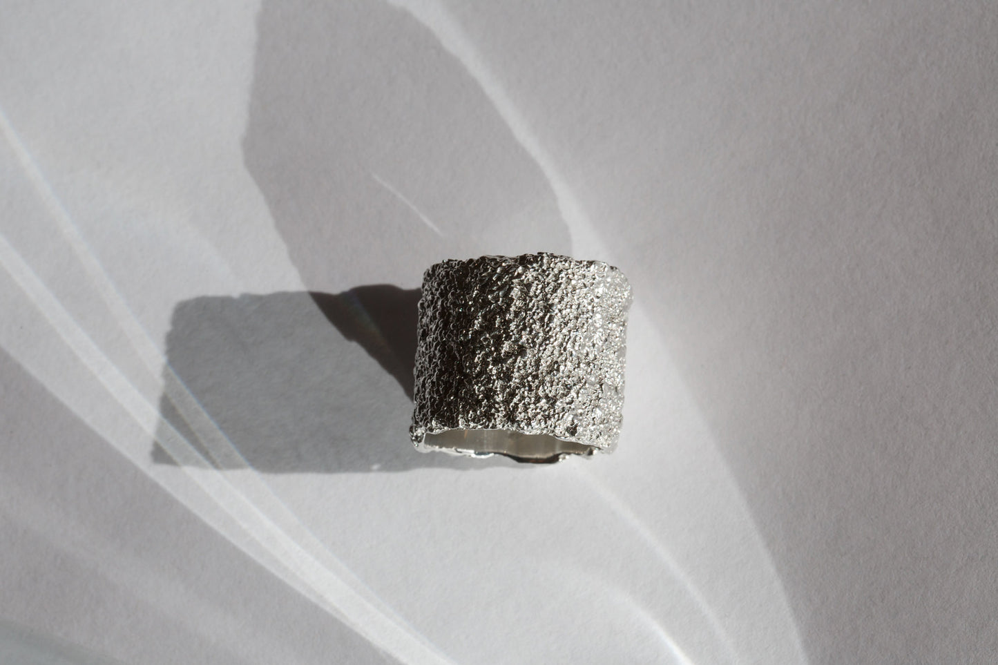 Ring "Sand" light (18 mm)