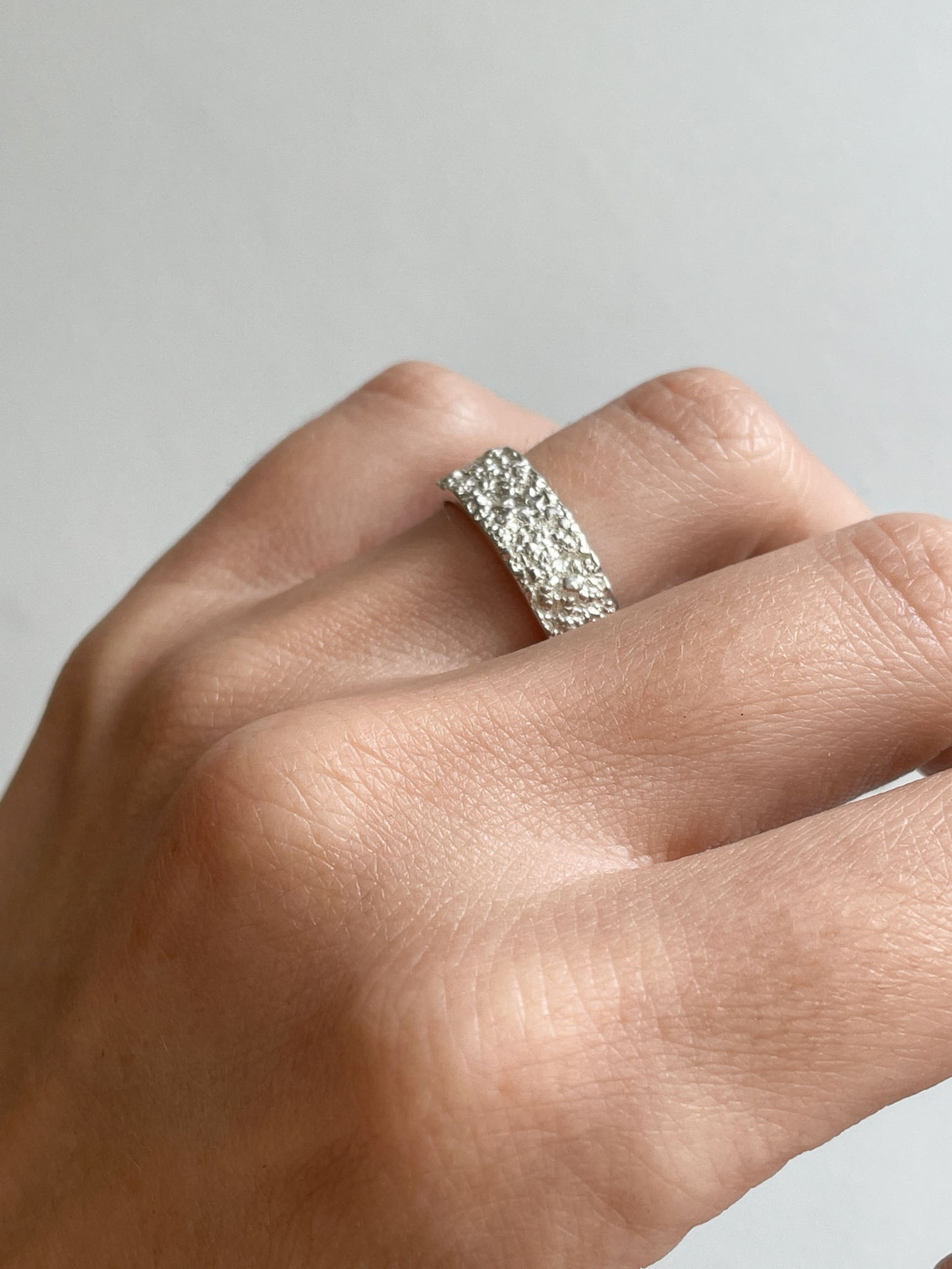 Ring "Sand" light (5 mm)