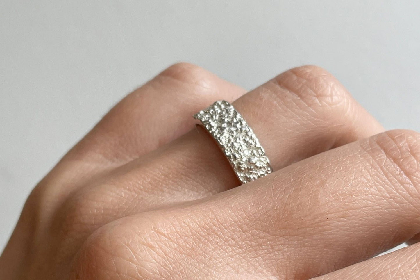 Ring "Sand" light (5 mm)