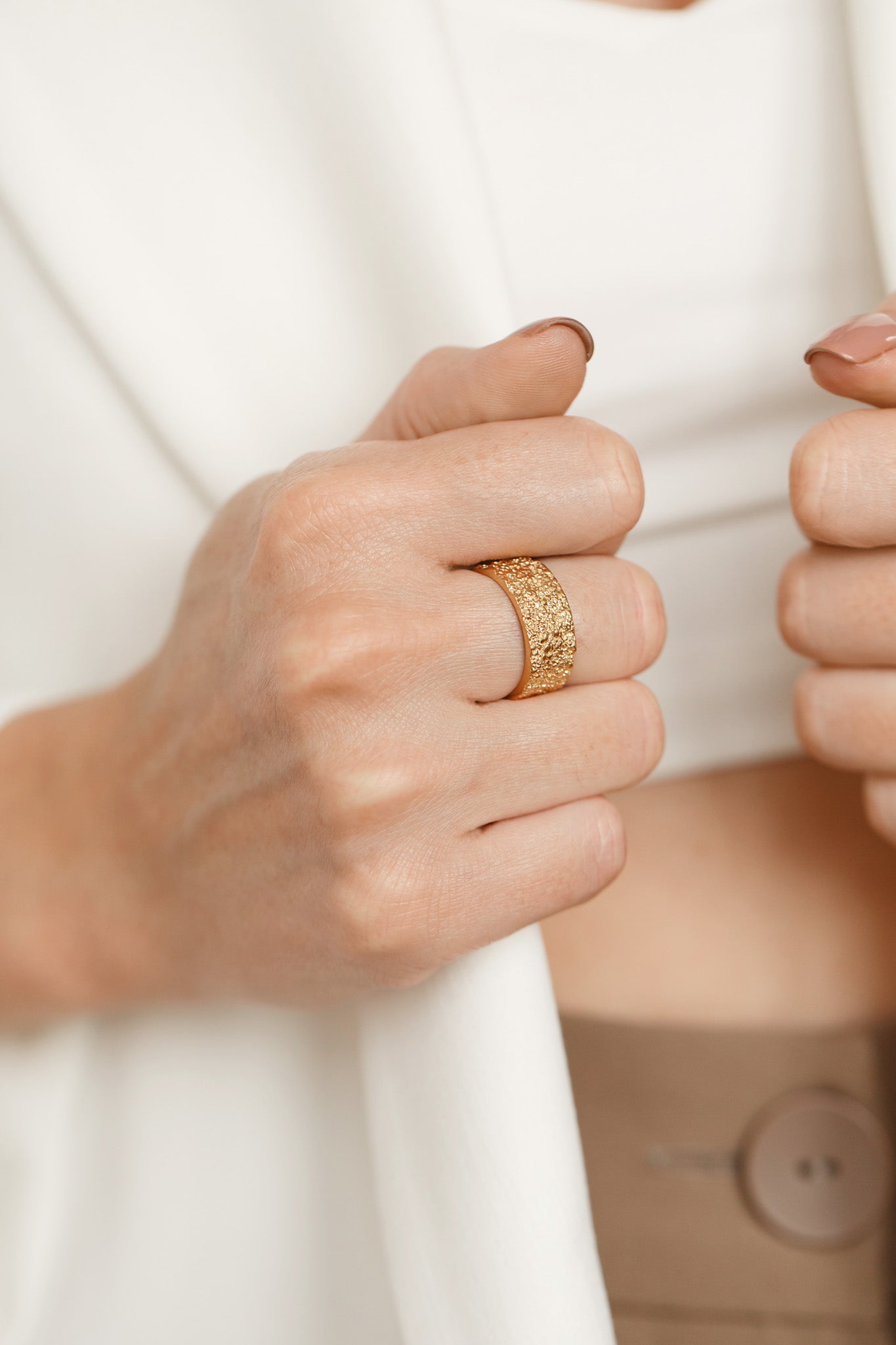 Ring "Sand" light (8 mm)