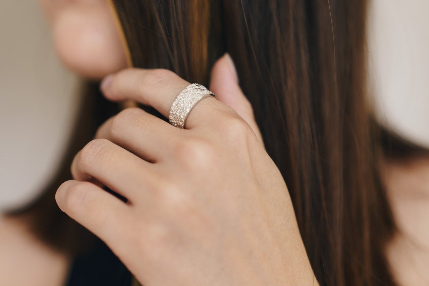 Ring "Sand" light (8 mm)